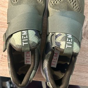 Size 6 Tiem Spin Shoes